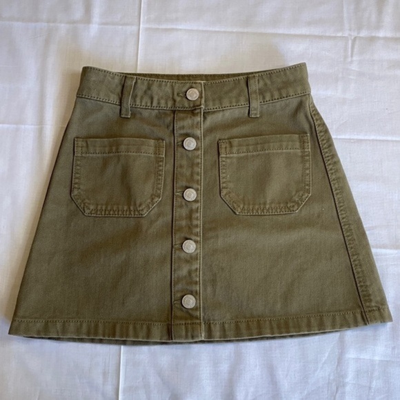 𝅺SKY and sparrow‎ olive green mini skirt size-0 - Picture 2 of 7